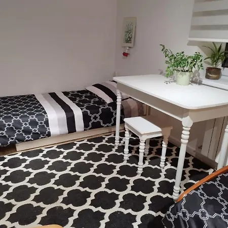 Goscinne K. Warszawy *